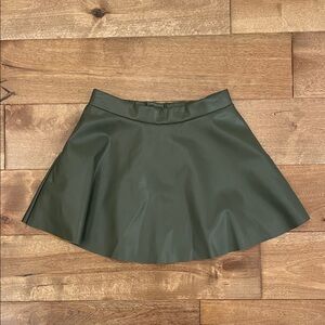 H&M Dark Green faux leather skirt little girls 5T
